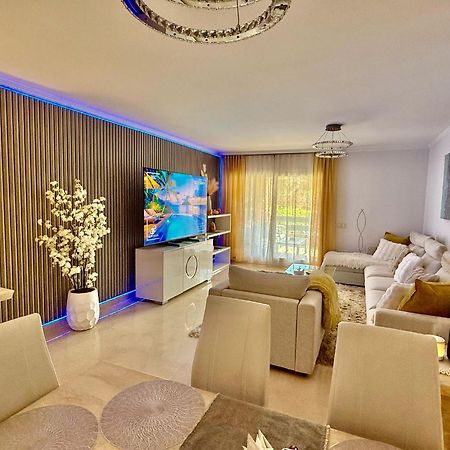 Casares Beach Golf Apartment With Private Garden Direct Pool Access Esterno foto